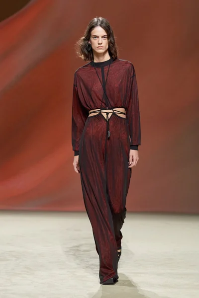Look 43